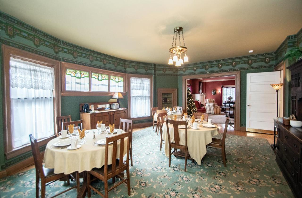 Looking Glass Inn Индианаполис Екстериор снимка